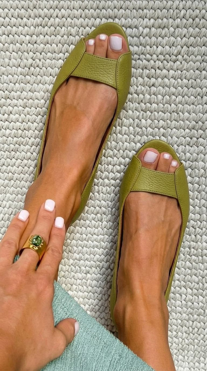 Adele | Golden Comfort Chic Sandals