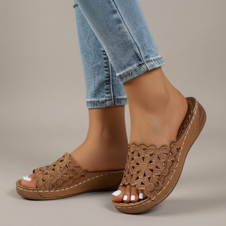Delilah – Ergonomic Sandals