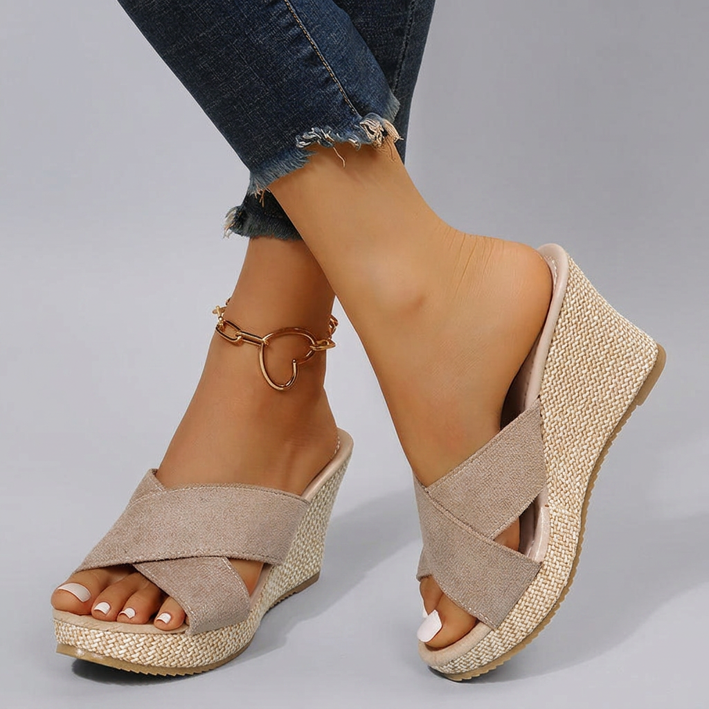 Carla – Relaxed Wedge Sandals